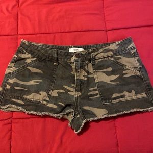 Camouflage jean shorts